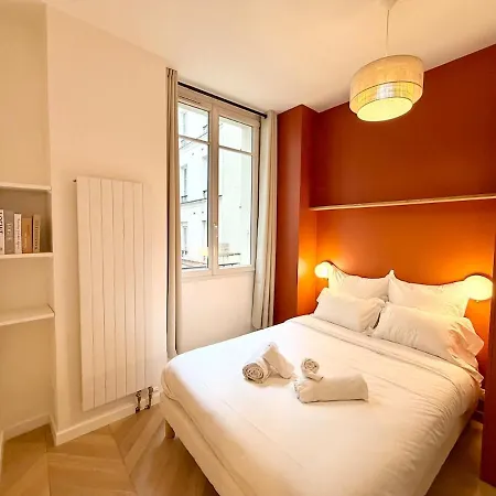 L Escapade Du 9ᵉ Elegant Et Confortable Au Coeur De Apartmán *